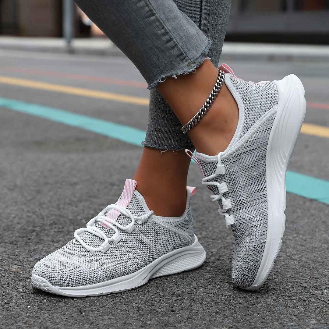 Sneakers ultraleggere e traspiranti