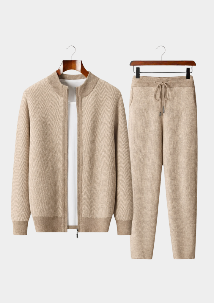 Set in Pura Lana Merino Extra-Fine a Righe a V