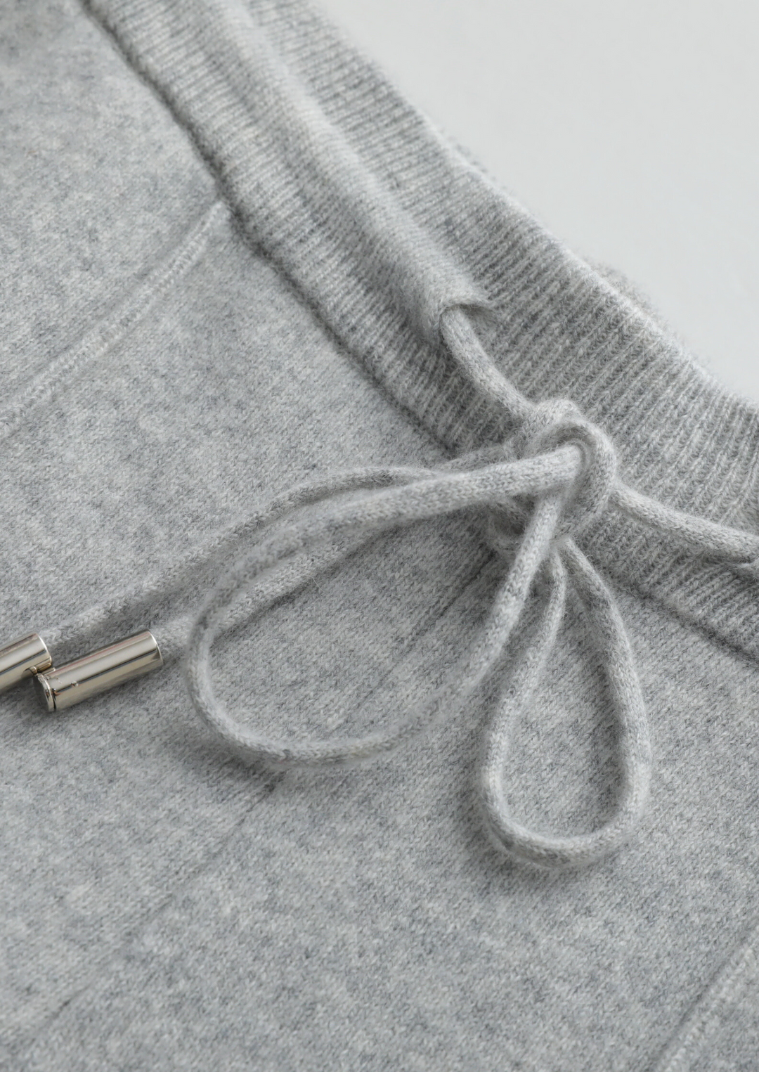 Set Luzzo in pura lana merino extra fine grigio chiaro