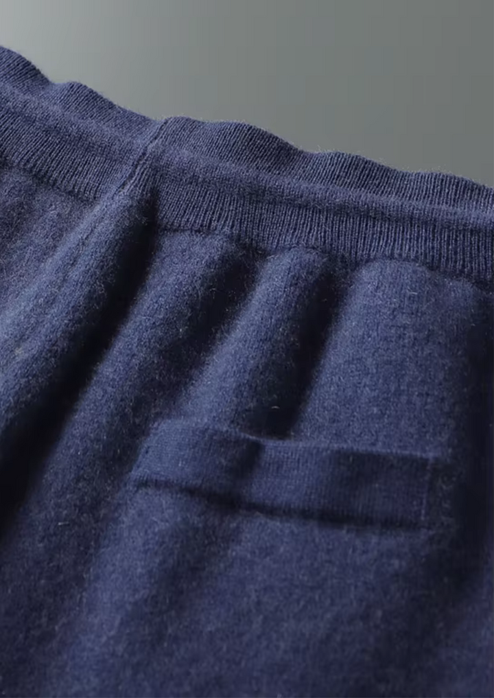 Set da tempo libero in cashmere premium blu navy Milano