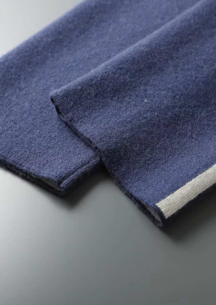 Set da tempo libero in cashmere premium blu navy Milano