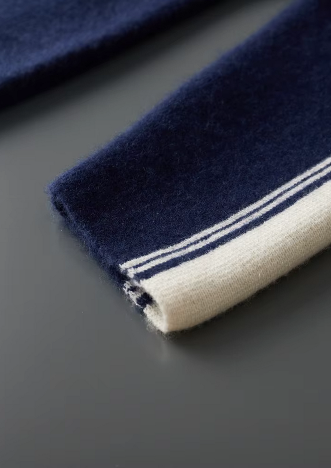 Set Damien in pura lana merino extra-fine blu navy