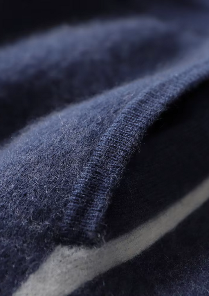 Set da tempo libero in cashmere premium blu navy Milano