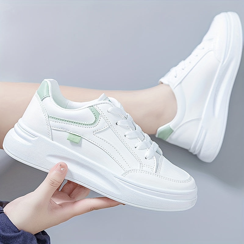 Sneakers bianche chic con comfort leggero