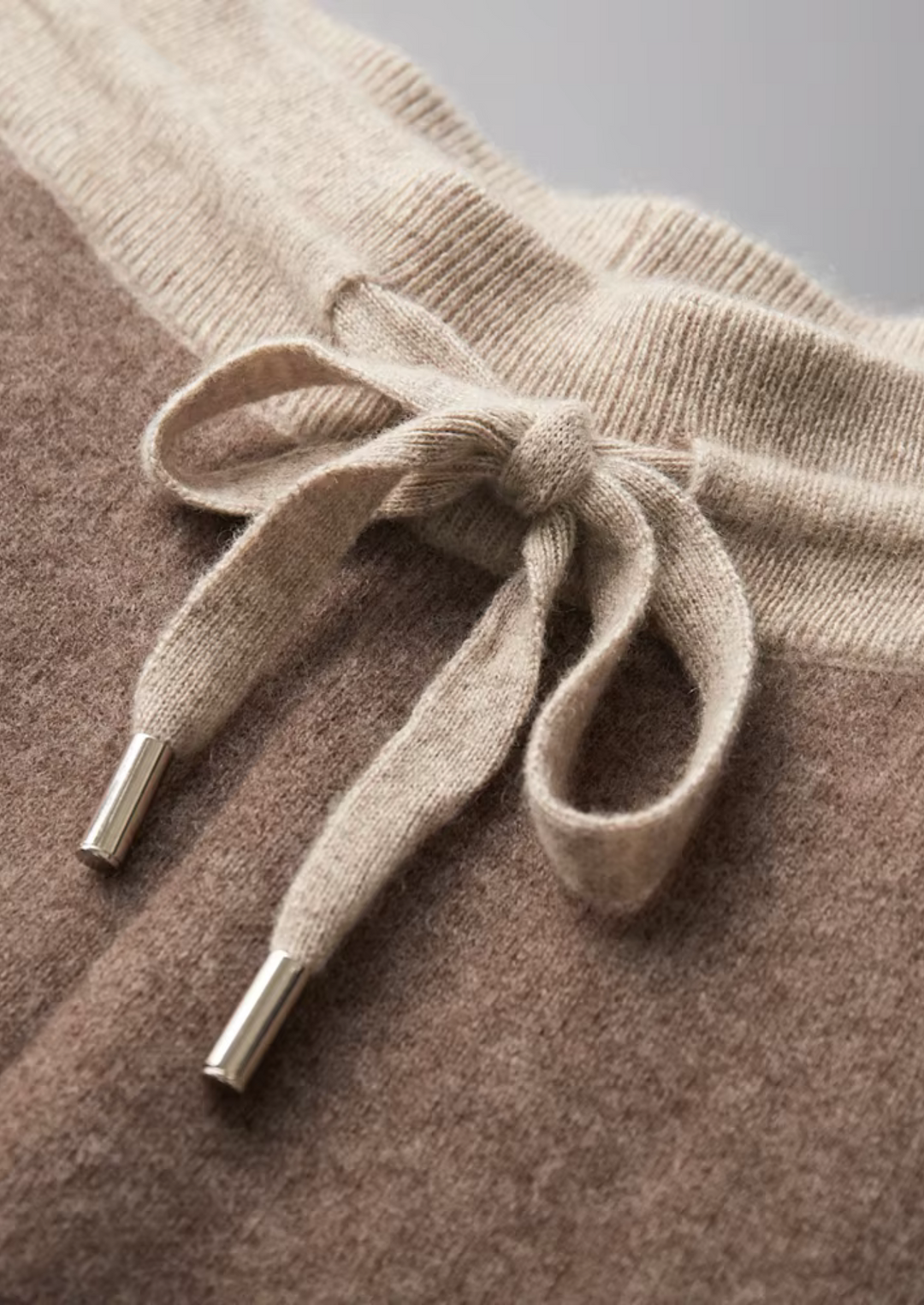 Set Leisure in Cashmere Premium Sand Torino