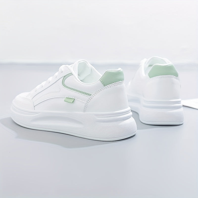 Sneakers bianche chic con comfort leggero