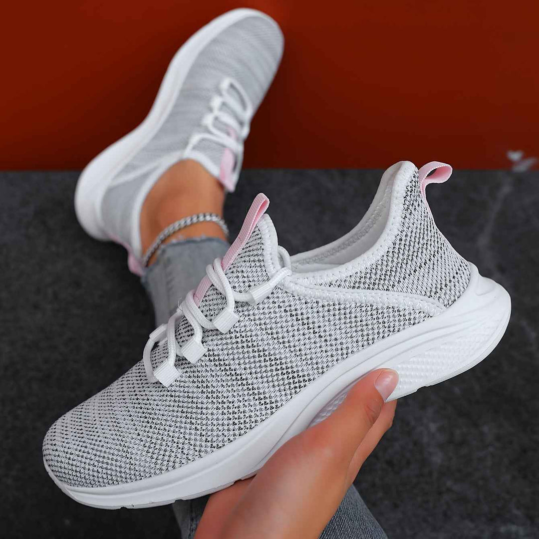 Sneakers ultraleggere e traspiranti
