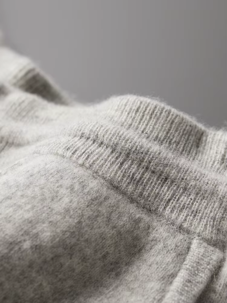 Set in Merino Wool Extra-Fine a Due Toni