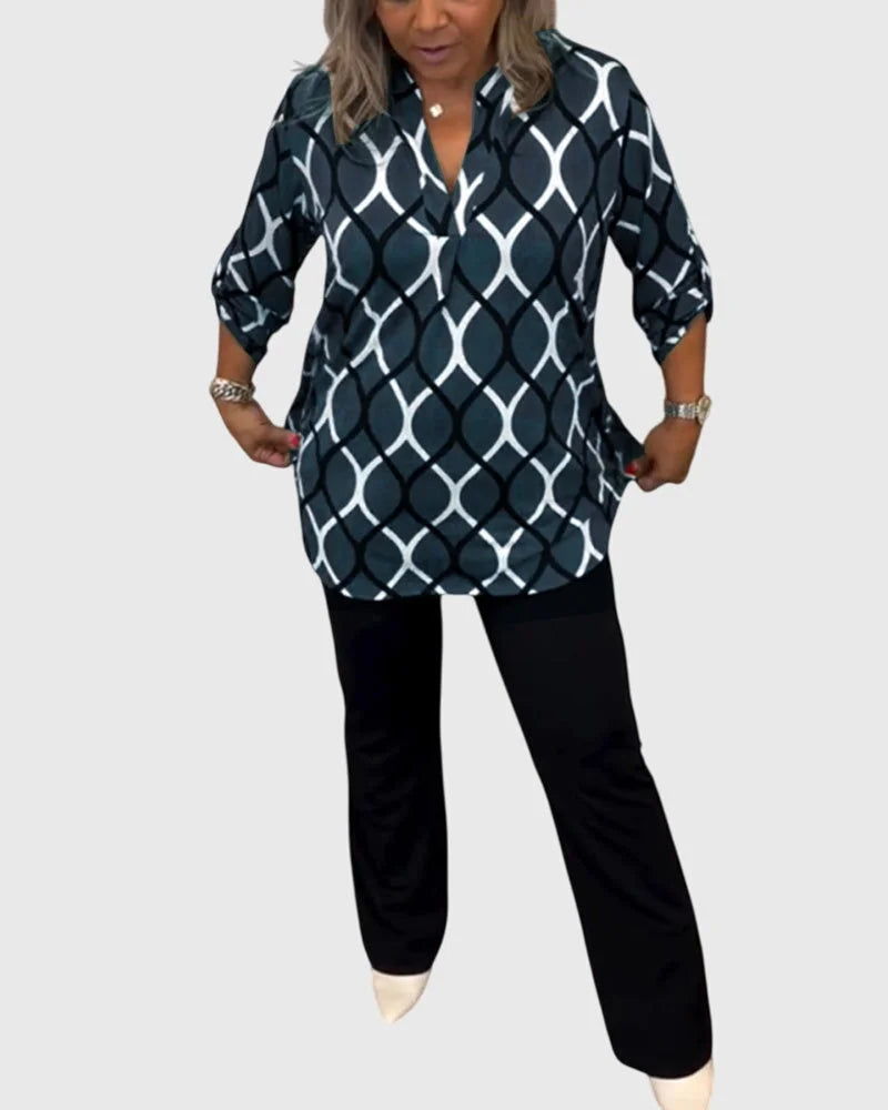 Women's button-front collared blouse with geometric chain pattern