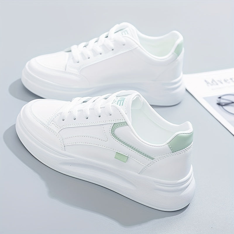 Sneakers bianche chic con comfort leggero