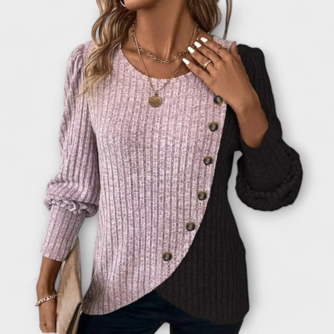 Elegant knitted blouse