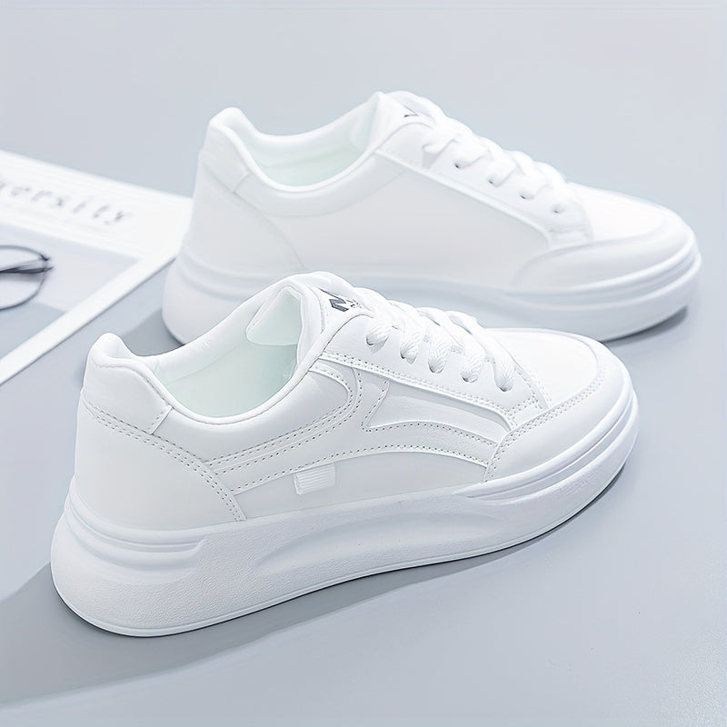 Sneakers bianche chic con comfort leggero