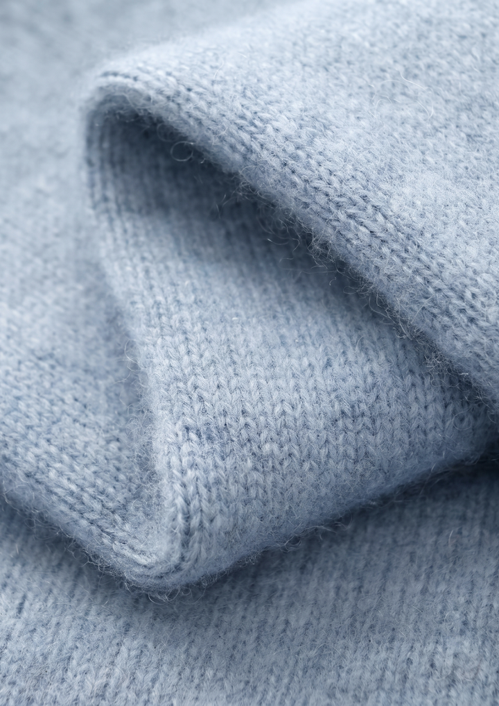 Set Luzzo in Pura Lana Merino Extra Fine Azzurro Chiaro