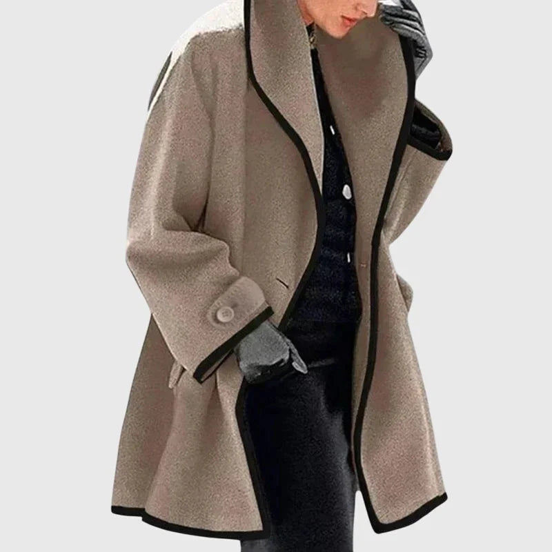 Elegant and trendy fleece jacket