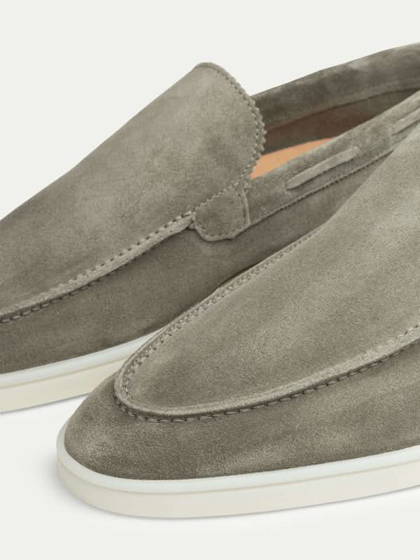 Mocassino Classico in Pelle Scamosciata Verde Oliva