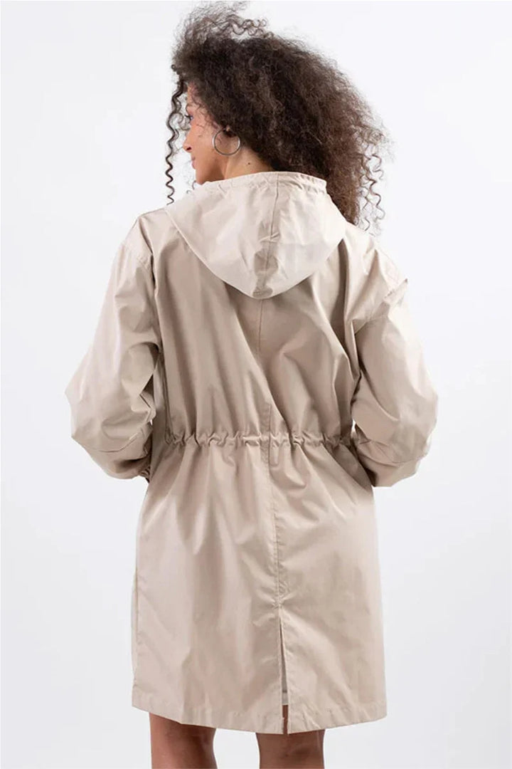Oversized water-resistant windbreaker