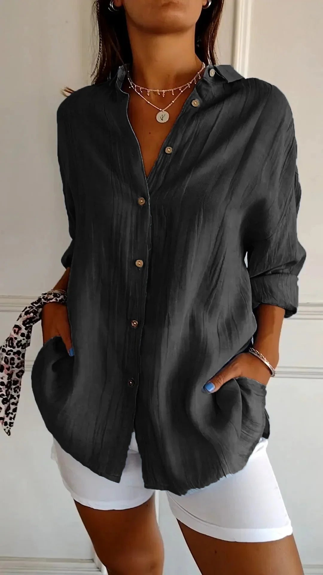 Women's crinkled casual oversized button-down shirt with long sleeves