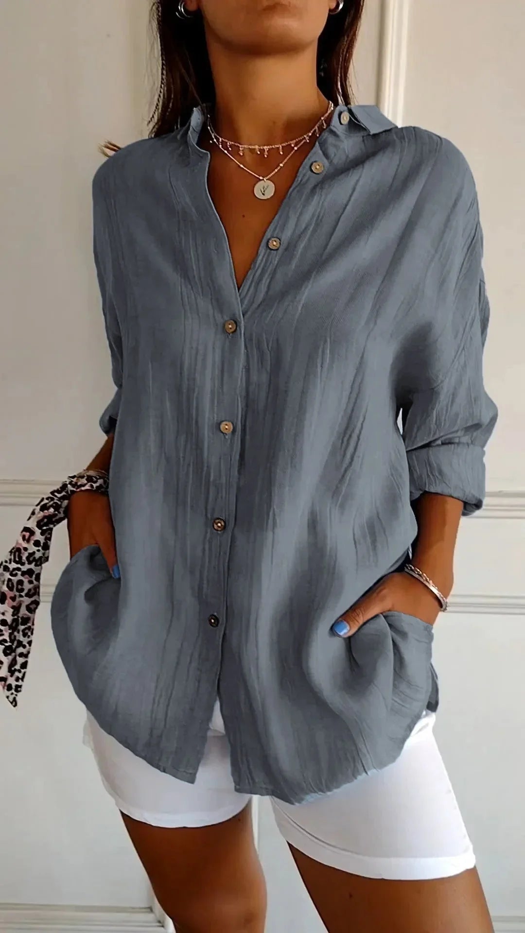 Women's crinkled casual oversized button-down shirt with long sleeves