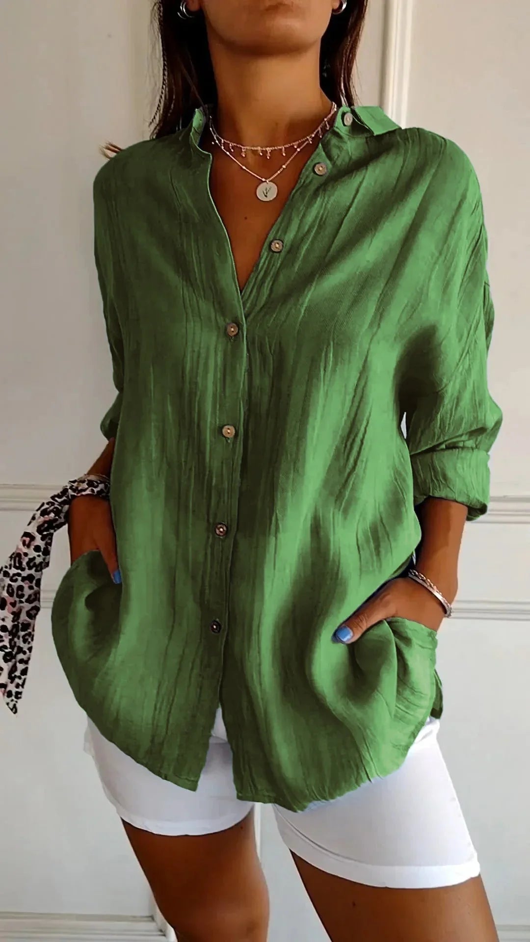 Women's crinkled casual oversized button-down shirt with long sleeves