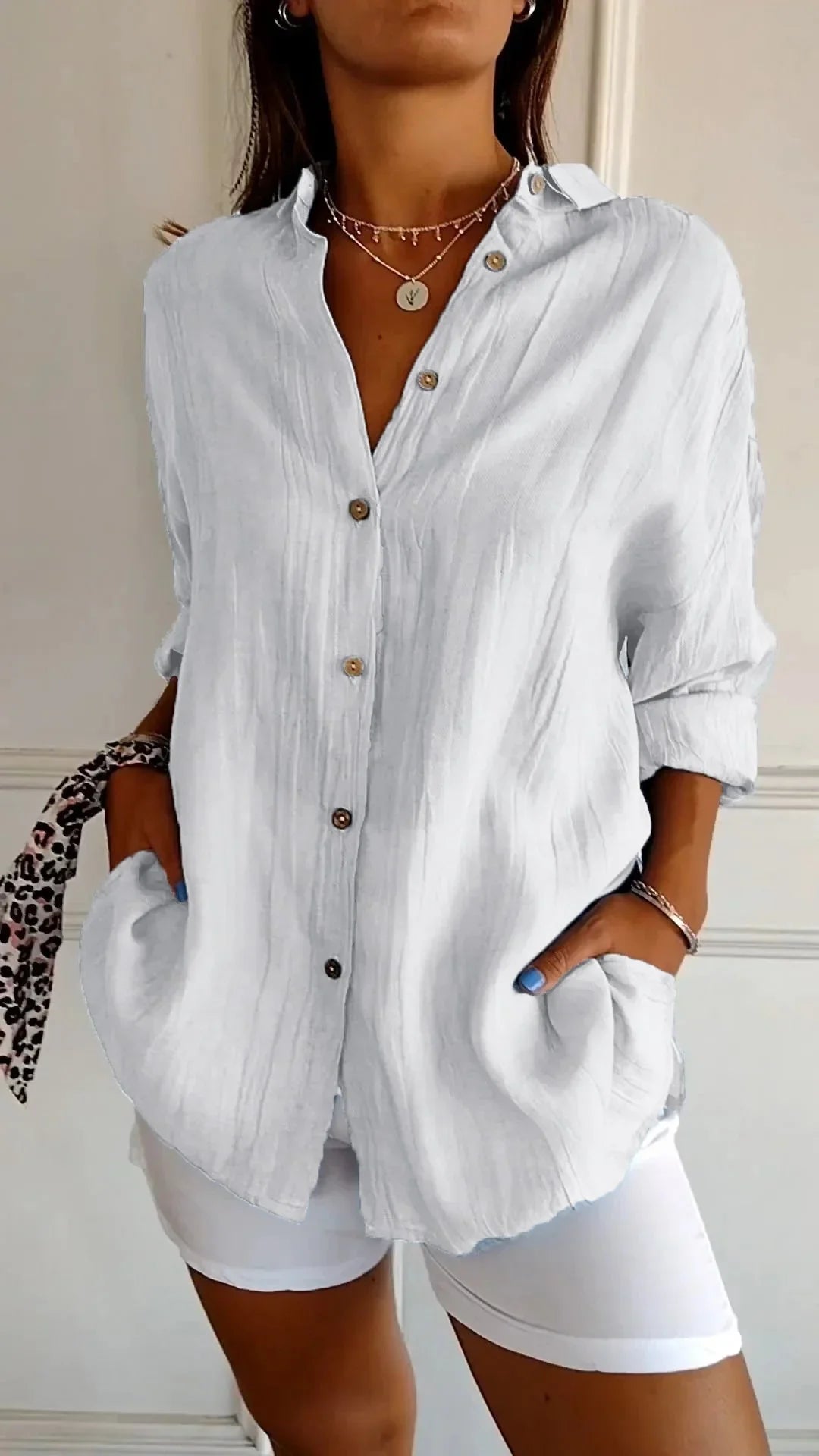 Women's crinkled casual oversized button-down shirt with long sleeves